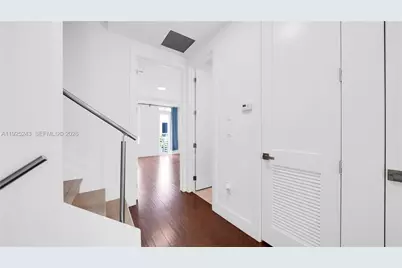 9187 NW 33th St, Doral, FL 33172 - Photo 12
