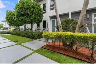 9187 NW 33th St, Doral, FL 33172 - Photo 2