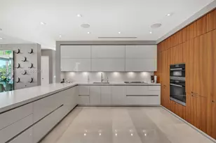 420 Island Dr, Key Biscayne, FL 33149 - Photo 18