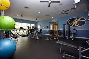 160 SW 117th Terrace, Pembroke Pines, FL 33025 - Photo 18