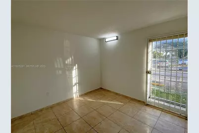 4721 NW 7th St #104-12, Miami, FL 33126 - Photo 8