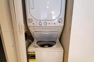 1717 N Bayshore Dr, Miami, FL 33132 - Photo 10