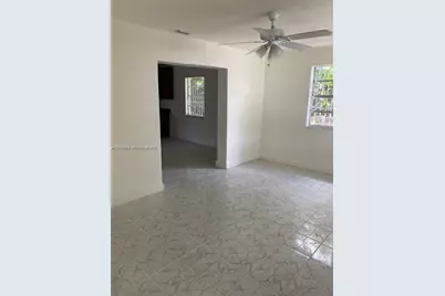 170 NW 39th St, Miami, FL 33127 - Photo 4