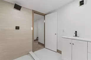 1453 NW 56th St, Miami, FL 33142 - Photo 20