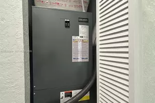 806 NW 18th St, Fort Lauderdale, FL 33311 - Photo 16