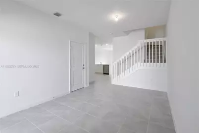 2747 SE 25th Ave, Homestead, FL 33035 - Photo 6