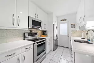 633 NE 21st Ave, Deerfield Beach, FL 33441 - Photo 8