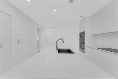 700 NE 24th St #4402, Miami, FL 33137 - Photo 10