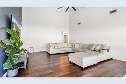 2865 Gettysburg Ln, West Palm Beach, FL 33409 - Photo 8