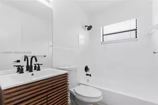 3801 N 66th Ave, Hollywood, FL 33024 - Photo 12