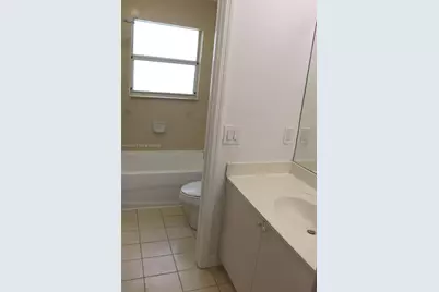 2940 SE 15th Ter #2940, Homestead, FL 33035 - Photo 14