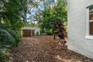 828 NW 9th Ave, Miami, FL 33136 - Photo 22