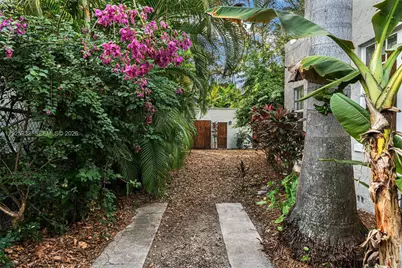 828 NW 9th Ave, Miami, FL 33136 - Photo 34