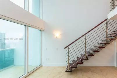 41 SE 5th St #2314, Miami, FL 33131 - Photo 18