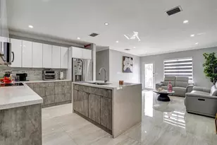 631 E 53rd St, Hialeah, FL 33013 - Photo 4