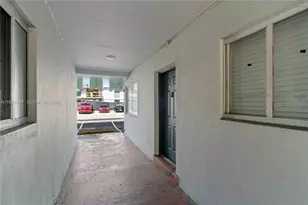 980 NE 170th St, North Miami Beach, FL 33162 - Photo 30
