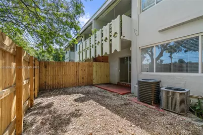 980 NE 170th St #118, North Miami Beach, FL 33162 - Photo 28