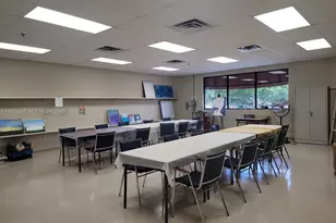 9511 N Hollybrook Lake Dr, Pembroke Pines, FL 33025 - Photo 46