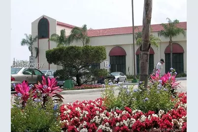 9511 N Hollybrook Lake Dr #108, Pembroke Pines, FL 33025 - Photo 24