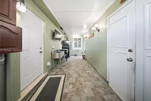 300 NE 175th St, North Miami Beach, FL 33162 - Photo 50