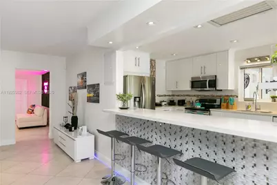 1900 N Victoria Park Rd, Fort Lauderdale, FL 33305 - Photo 12