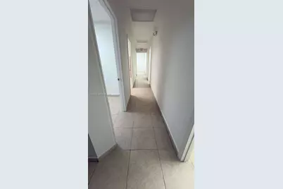 1671 W 37th St #3 & 4, Hialeah, FL 33012 - Photo 18