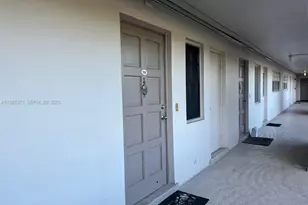 3100 N Palm Aire Dr, Pompano Beach, FL 33069 - Photo 6