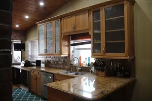 18801 NW 5th St, Pembroke Pines, FL 33029 - Photo 6