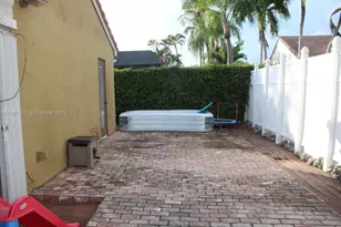 18801 NW 5th St, Pembroke Pines, FL 33029 - Photo 16