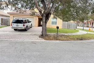 23953 SW 108th Ct, Homestead, FL 33032 - Photo 2