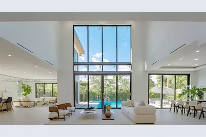 9840 SW 73rd Ct, Pinecrest, FL 33156 - Photo 8