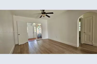 1840 Roosevelt St #1-2, Hollywood, FL 33020 - Photo 4