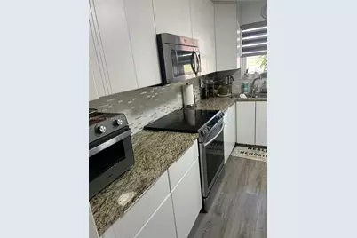 1250 SW 113th Ter #102, Pembroke Pines, FL 33025 - Photo 12