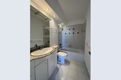 145 SE 25th Rd #801, Miami, FL 33129 - Photo 8