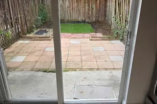 560 NW 82nd Pl, Miami, FL 33126 - Photo 2