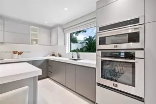 8825 NE 10th Ave, Miami, FL 33138 - Photo 16