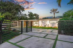 8825 NE 10th Ave, Miami, FL 33138 - Photo 44