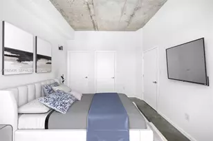 10 SW South River Dr, Miami, FL 33130 - Photo 4