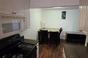 1100 NE 1st Ct, Hallandale Beach, FL 33009 - Photo 8