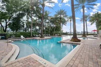 17150 N Bay Rd #2706, Sunny Isles Beach, FL 33160 - Photo 32