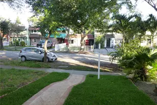 1734 NE 142nd St, North Miami, FL 33181 - Photo 24