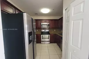 5271 SW 8th St, Miami, FL 33134 - Photo 4