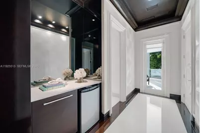 142 S Island Dr, Golden Beach, FL 33160 - Photo 28