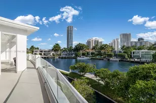 142 S Island Dr, Golden Beach, FL 33160 - Photo 30