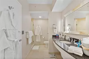 18001 Collins Ave, Sunny Isles Beach, FL 33160 - Photo 14