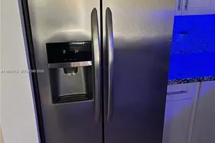 1075 W 68th St, Hialeah, FL 33014 - Photo 12