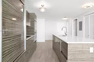 460 NE 28th St, Miami, FL 33137 - Photo 6