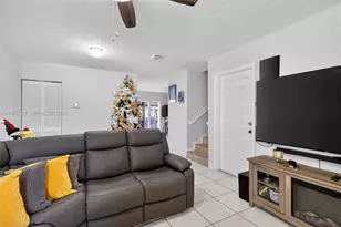 18615 NW 84th Pl., Hialeah, FL 33015 - Photo 8