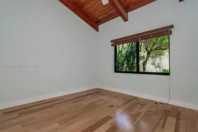 2621 S Parkview Dr, Hallandale Beach, FL 33009 - Photo 22