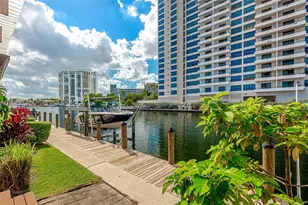 2621 S Parkview Dr, Hallandale Beach, FL 33009 - Photo 32